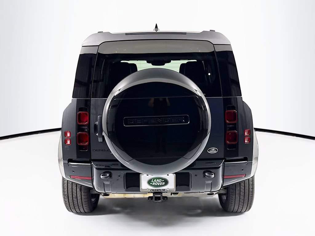 Used 2023 Land Rover Defender 110 X-Dynamic SE AWD/4WD image 6