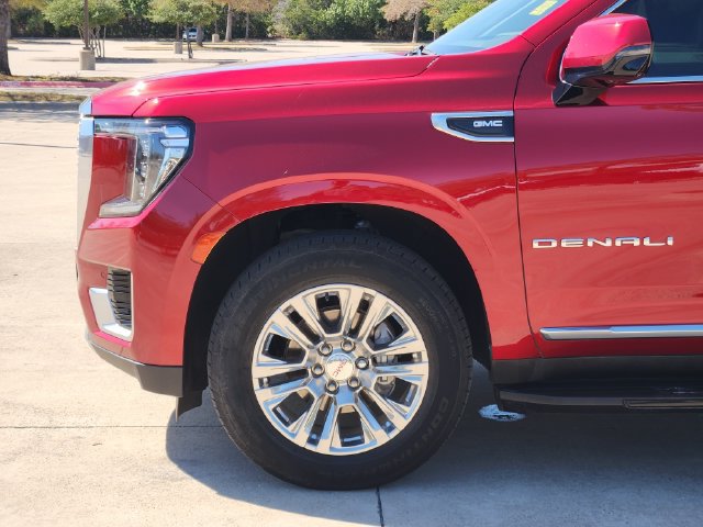 Used 2023 GMC Yukon XL Denali AWD/4WD image 8