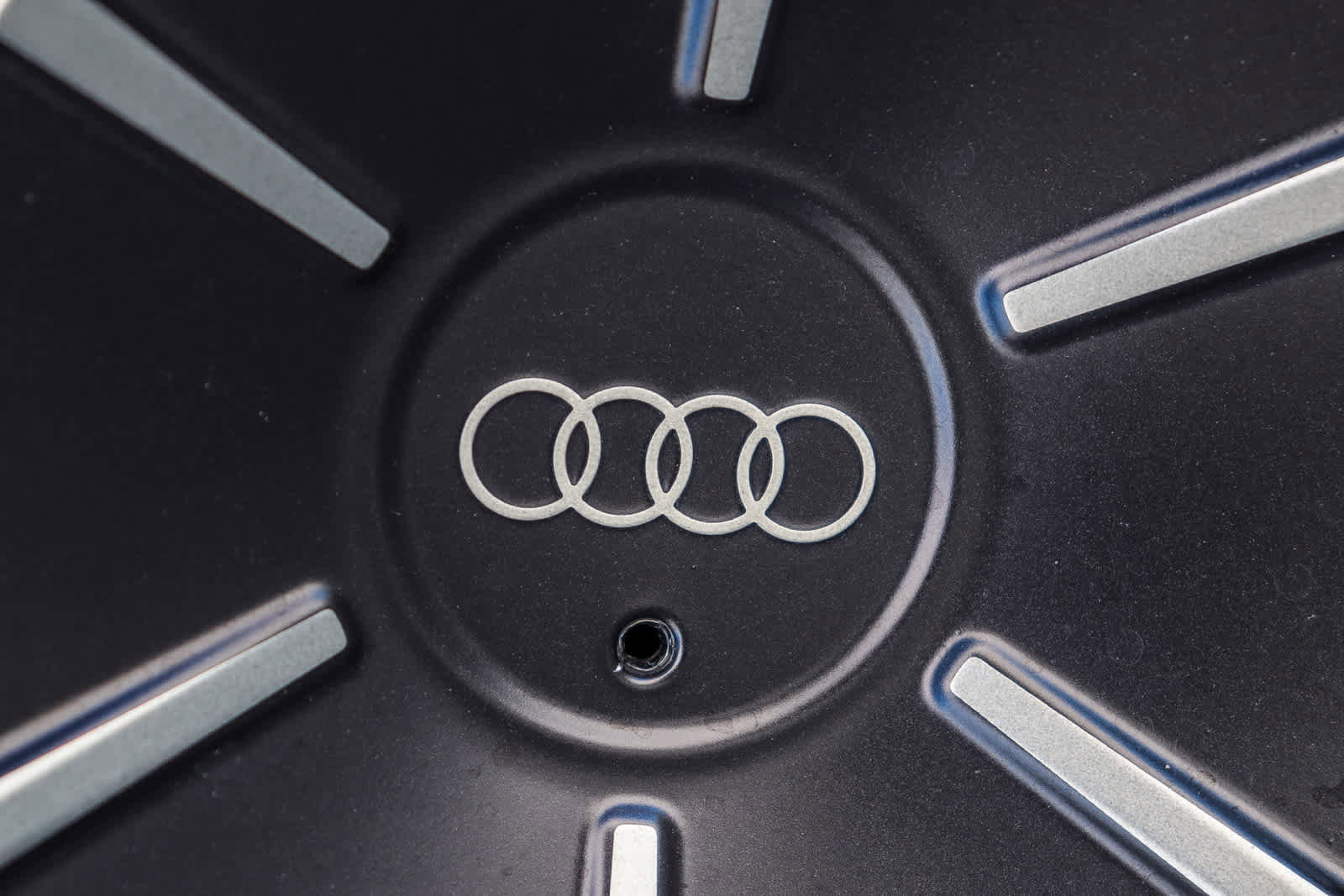 Used 2025 Audi RS e-tron GT performance w/ 21" Wheel Package image 15