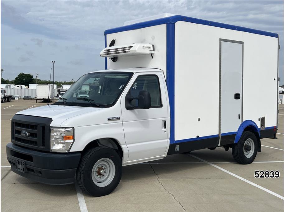 Used 2023 Ford E-350 and Econoline 350 Super Duty w/ Power Windows & Locks Group RWD image 1