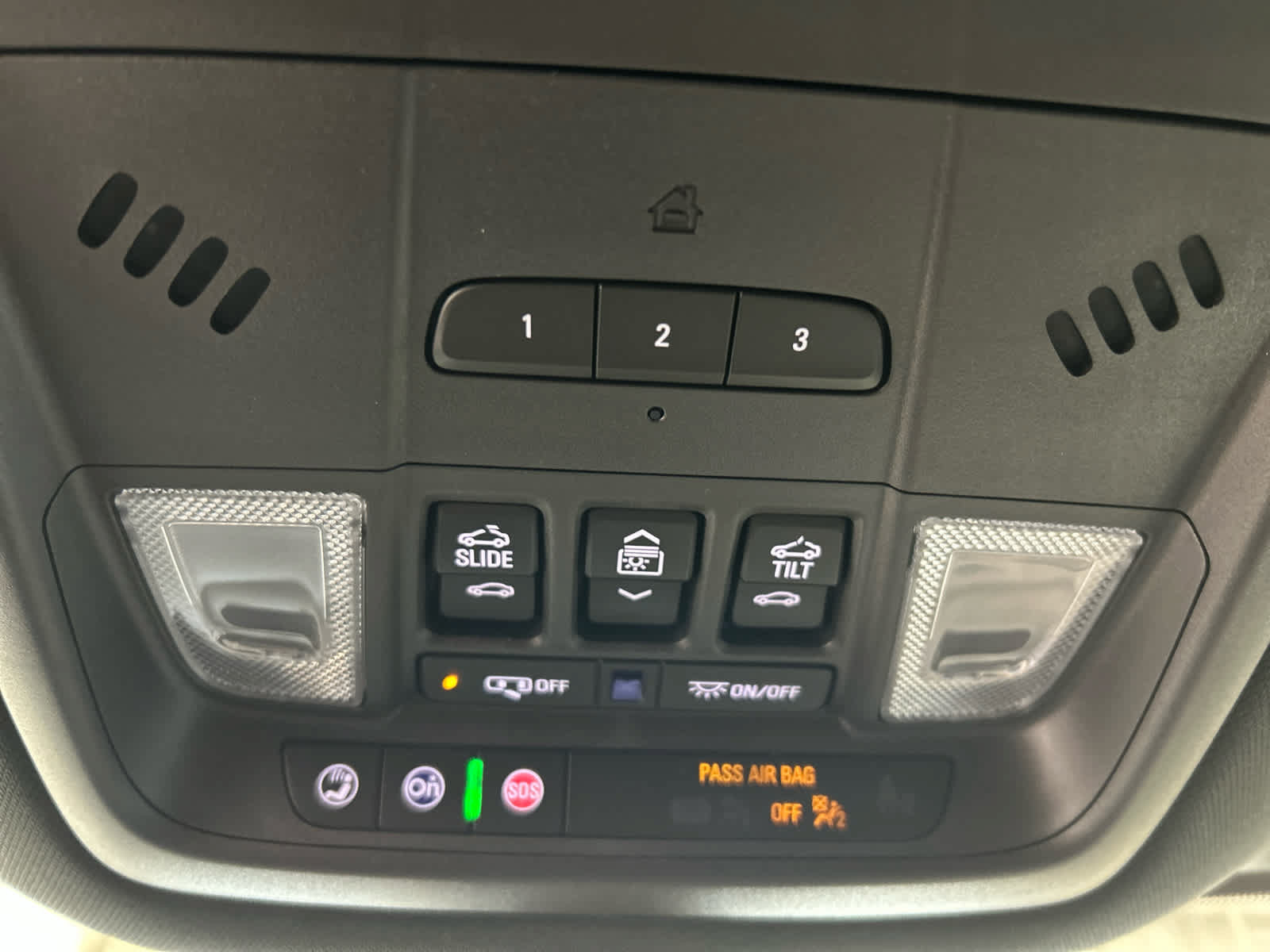 Used 2022 Buick Enclave Essence w/ Experience Buick Package AWD/4WD image 6