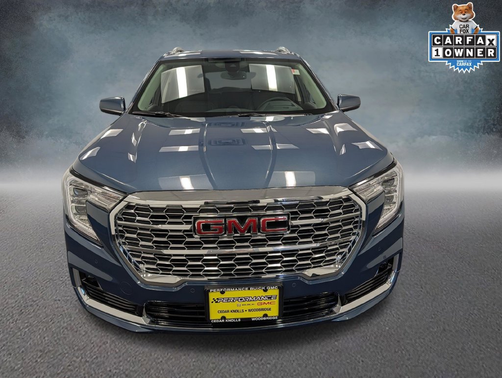 Used 2024 GMC Terrain Denali AWD/4WD image 2