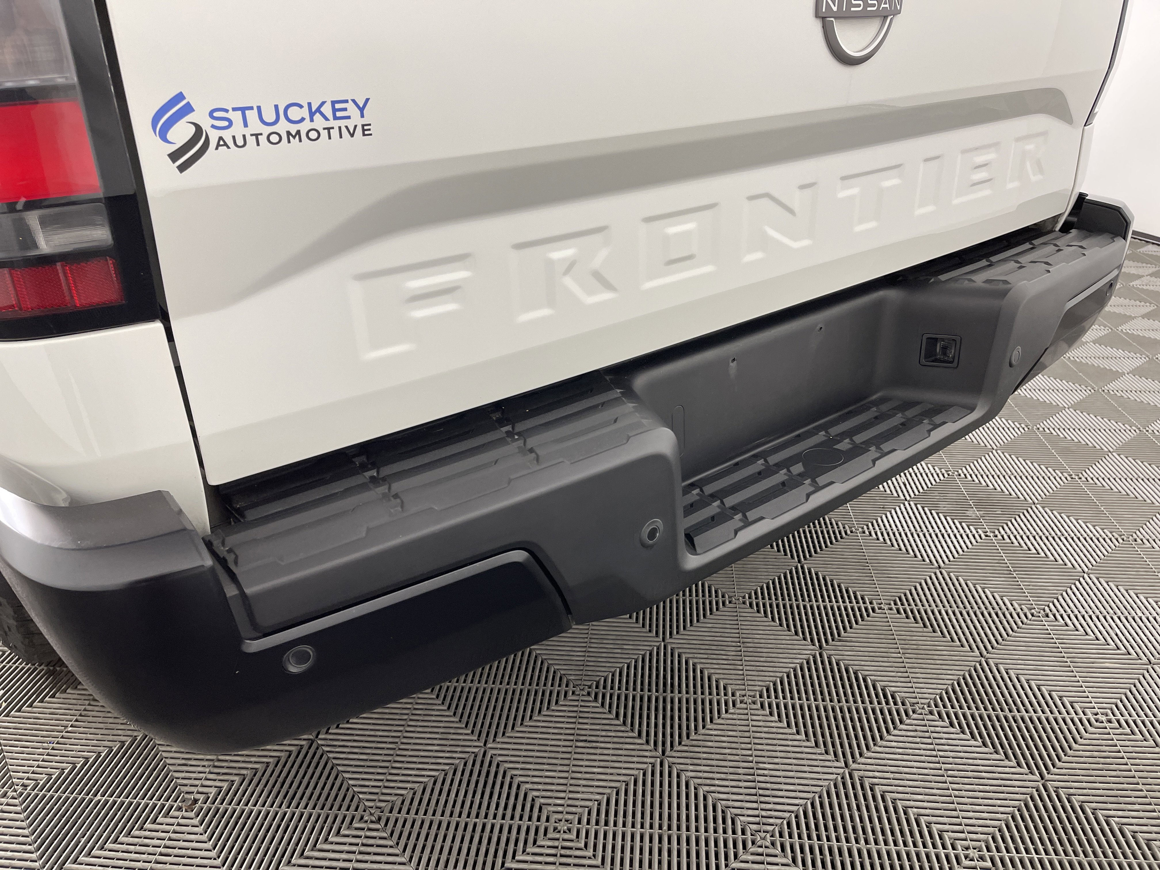 Used 2022 Nissan Frontier S w/ Technology Package image 6