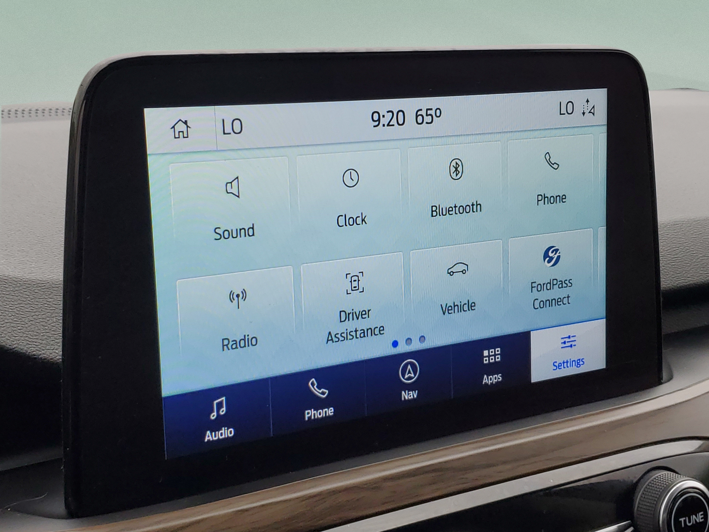 Certified 2020 Ford Escape Titanium AWD/4WD image 24