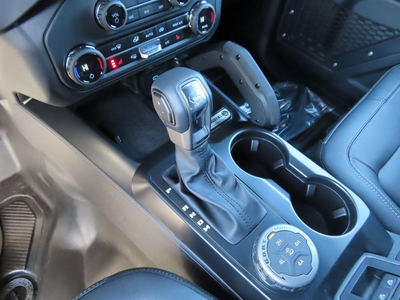 New 2025 Ford Bronco Big Bend w/ Black Diamond Package image 12