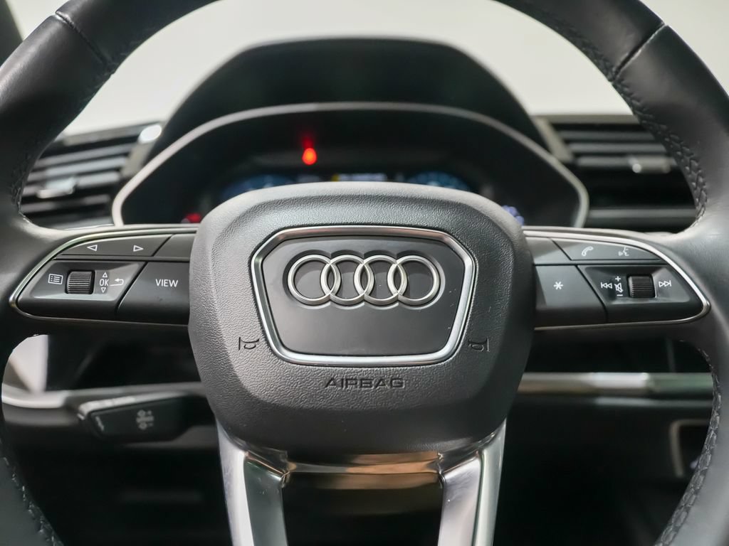 Used 2022 Audi Q3 2.0T Premium w/ Convenience Package AWD/4WD image 24