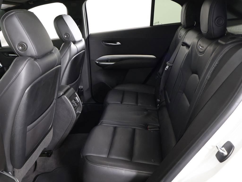 Used 2020 Cadillac XT4 Premium Luxury w/ Cold Weather Package AWD/4WD image 37