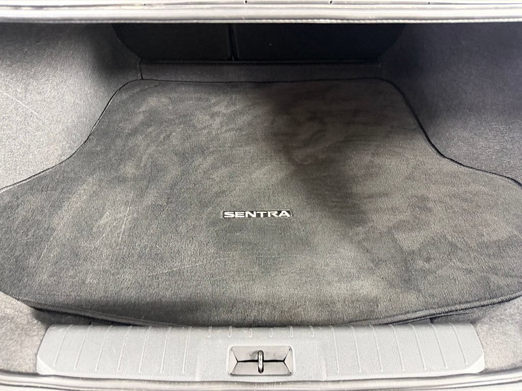 Used 2024 Nissan Sentra SV FWD image 25