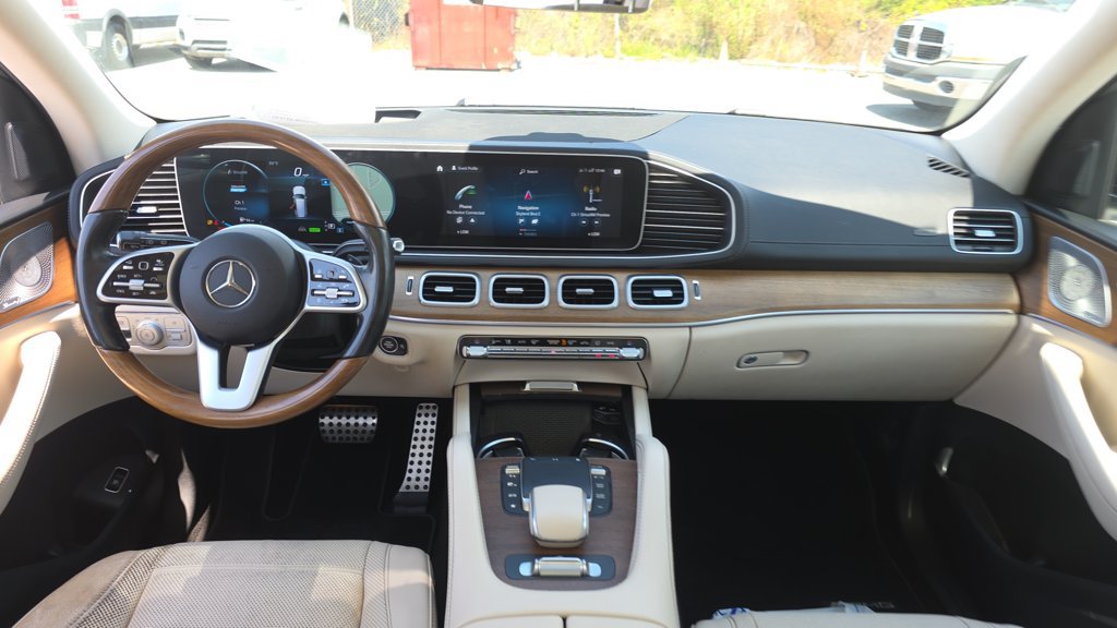 Used 2021 Mercedes-Benz GLS 580 4MATIC image 24