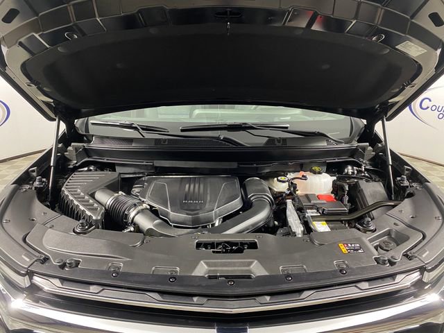 Certified 2025 Chevrolet Traverse LT w/ Enhanced Driving Package image 25