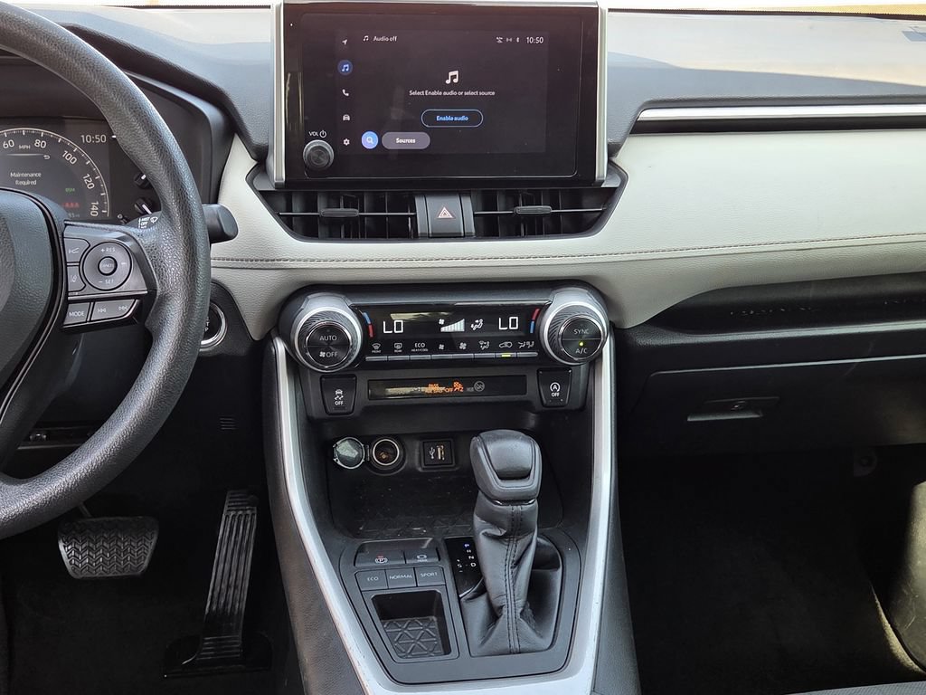 Used 2023 Toyota RAV4 XLE FWD image 29
