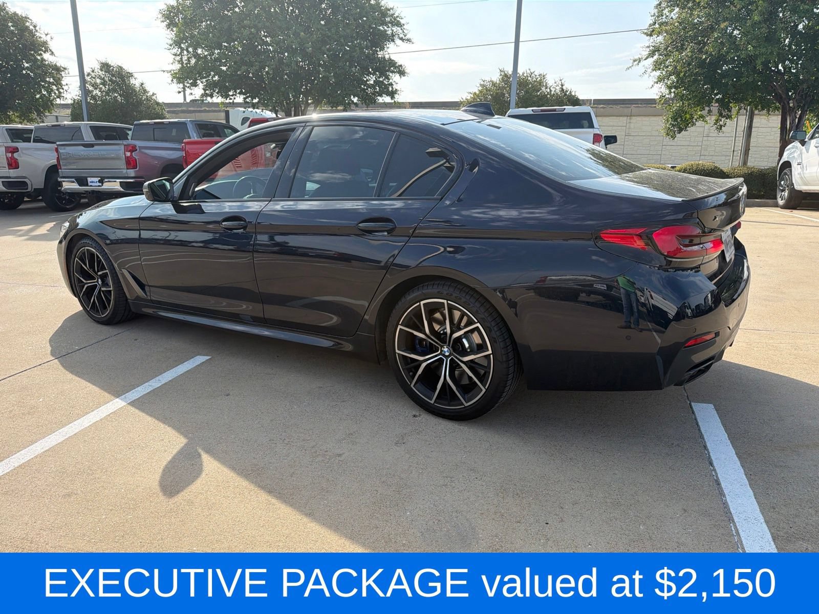 Used 2021 BMW M550i xDrive w/ Executive Package AWD/4WD video 3