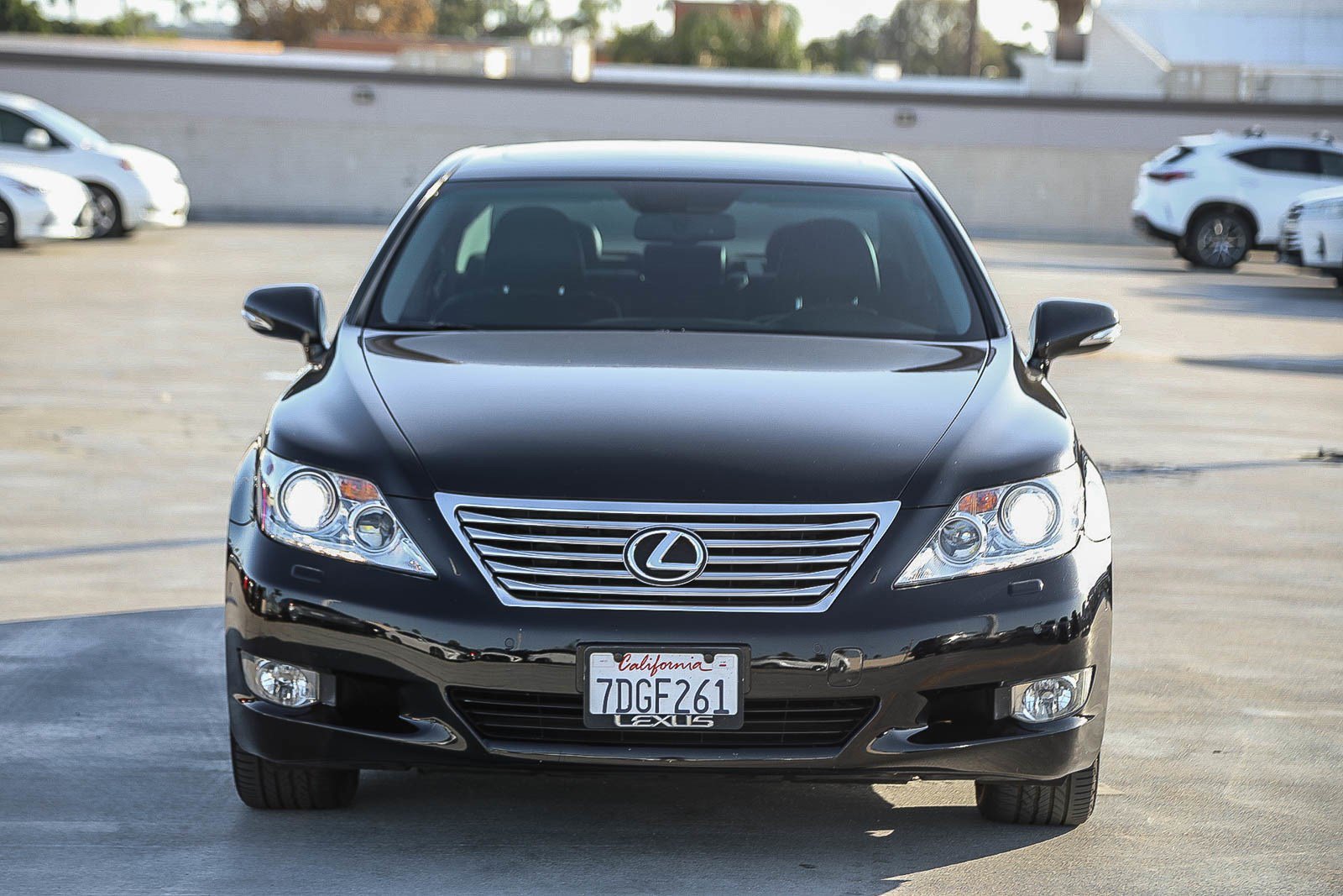 Used 2010 Lexus LS 460 RWD image 2