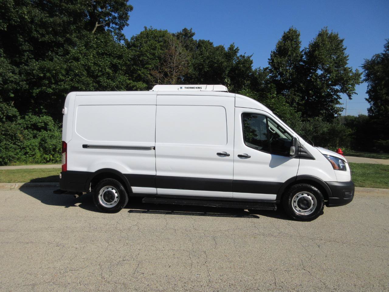 Used 2021 Ford Transit 250 Medium Roof w/ Load Area Protection Package RWD image 8