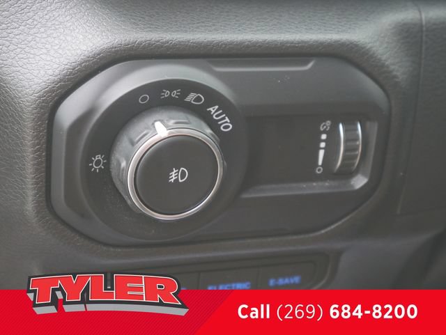 Used 2023 Jeep Wrangler Unlimited Sahara w/ Cold Weather Group AWD/4WD image 20