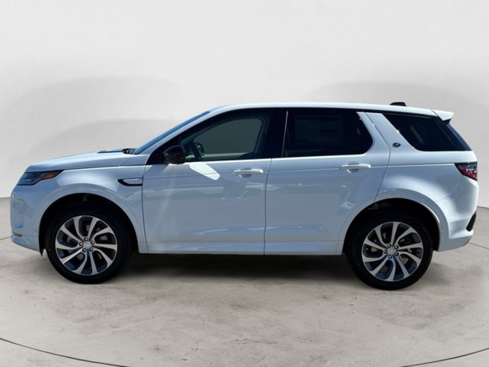 Used 2025 Land Rover Discovery Sport S AWD/4WD image 7