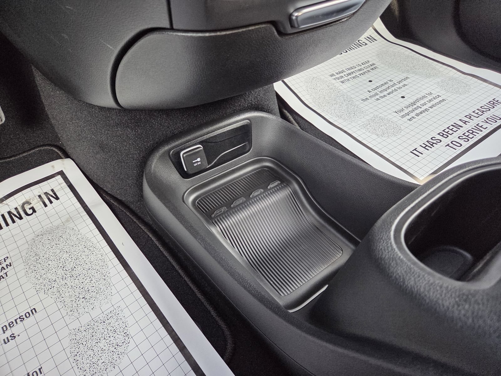 New 2026 Chrysler Voyager LX FWD image 30