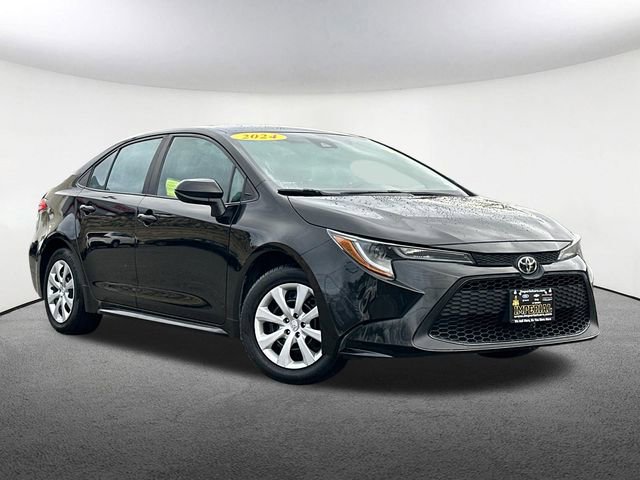 Certified 2022 Toyota Corolla LE image 2