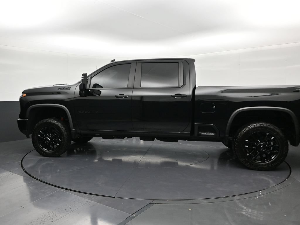 Used 2026 Chevrolet Silverado 2500 LT w/ Trail Boss Package AWD/4WD image 2
