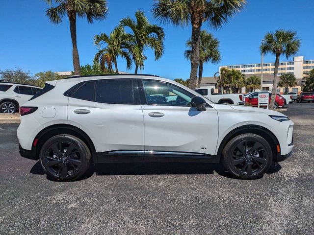 New 2025 Buick Envision Sport Touring image 3