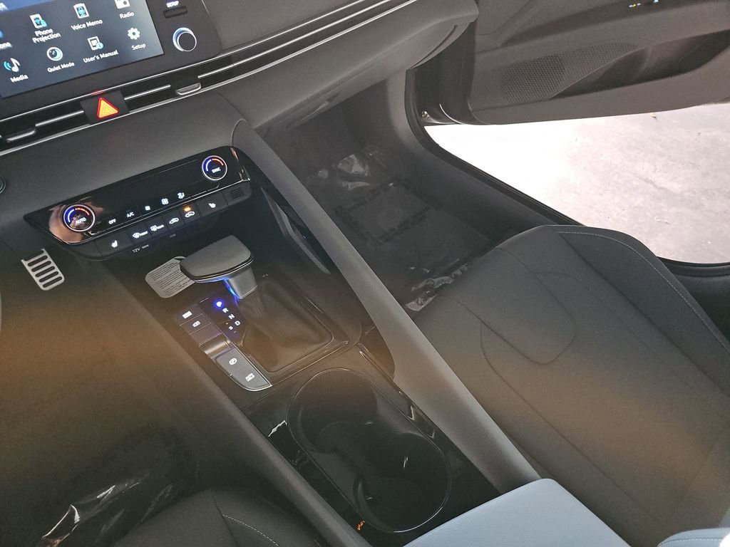 New 2026 Hyundai Elantra SEL Sport image 25