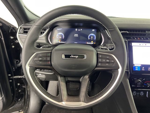 New 2025 Jeep Grand Cherokee L Limited w/ Trailer Tow Package image 16