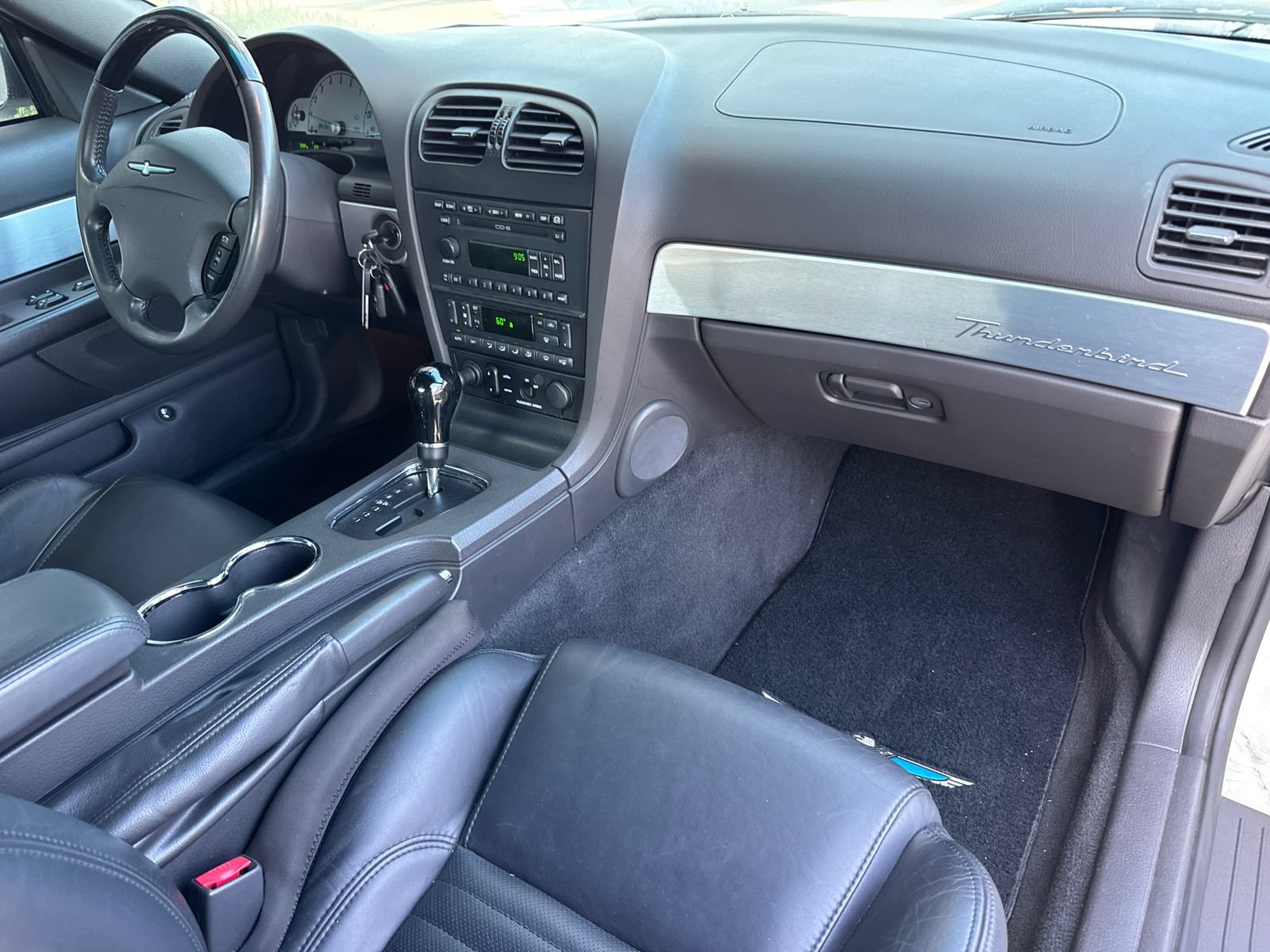 Used 2002 Ford Thunderbird RWD image 12