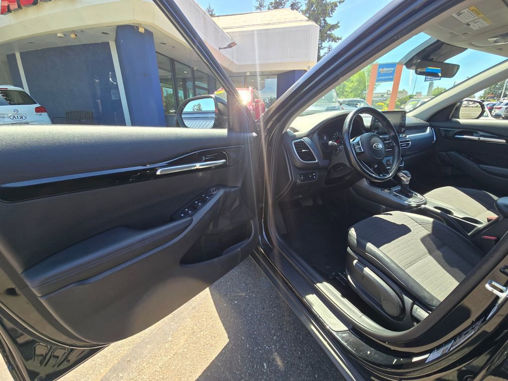 Used 2021 Kia Seltos S AWD/4WD image 20