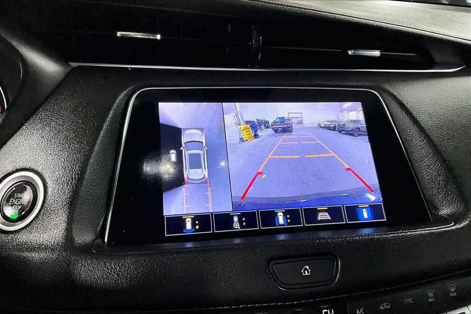 Used 2022 Cadillac XT4 Sport w/ Enhanced Visibility Package FWD image 27
