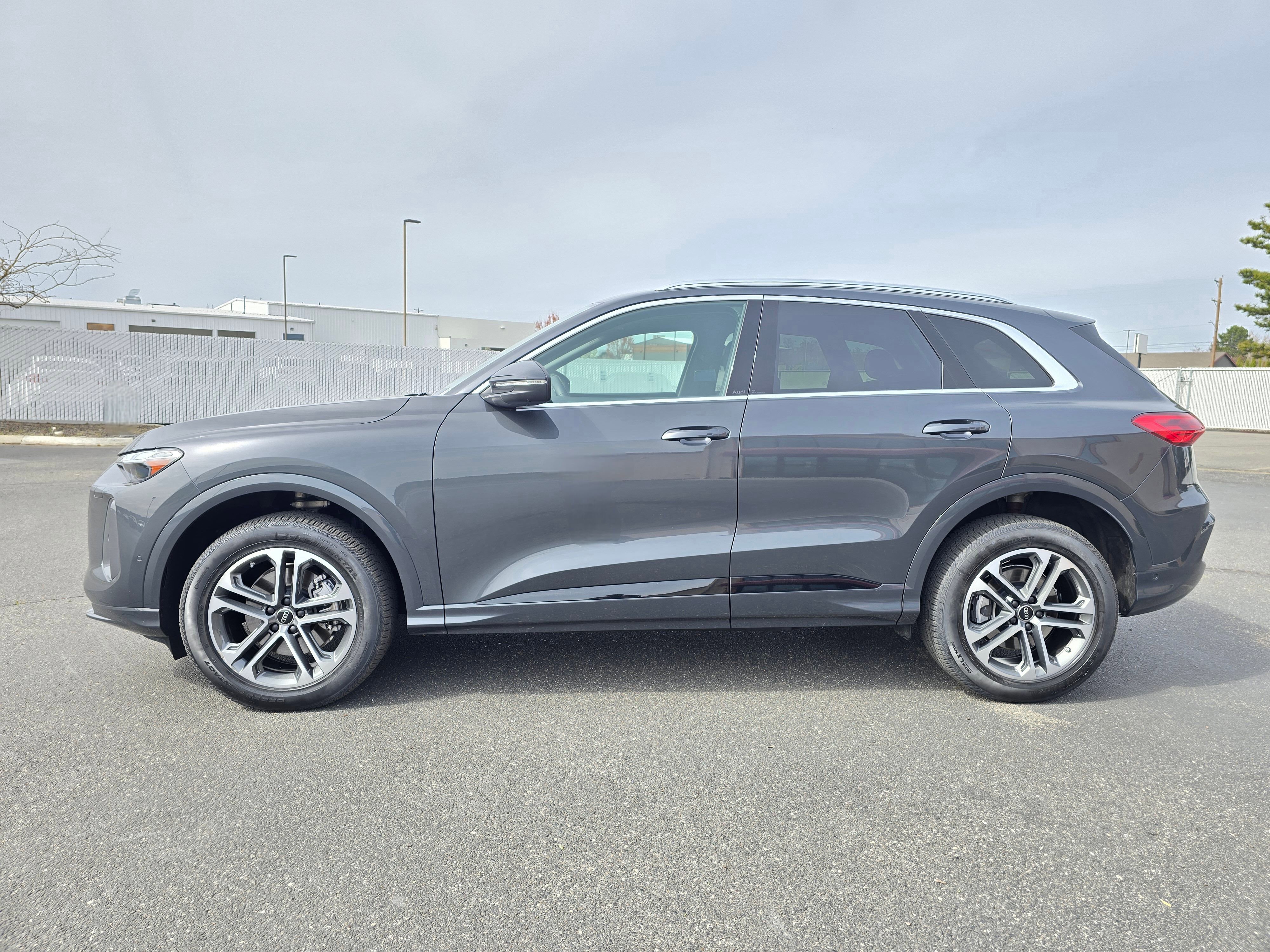 Certified 2025 Audi Q5 Premium w/ Convenience Package AWD/4WD image 53