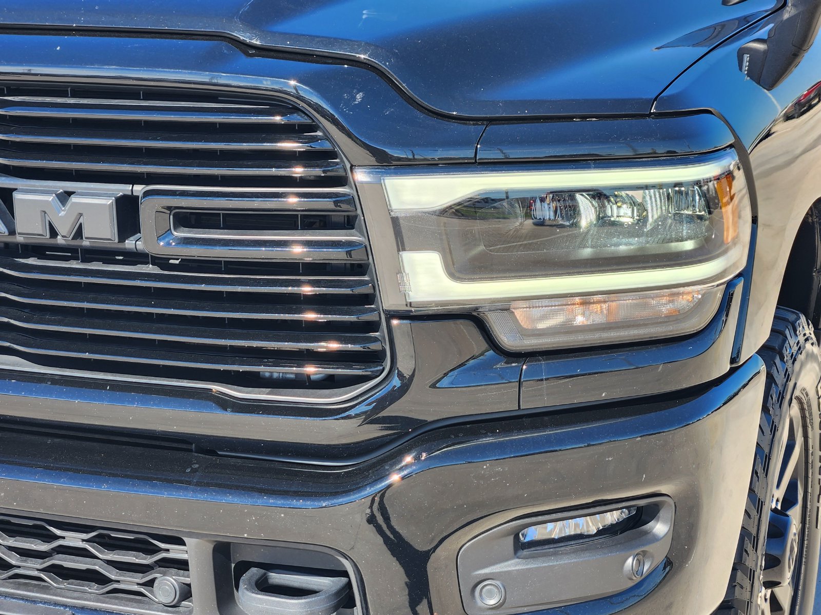 Used 2024 RAM 2500 Laramie w/ Night Edition AWD/4WD image 14