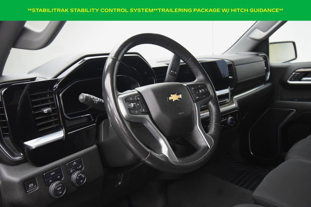 Used 2022 Chevrolet Silverado 1500 LT AWD/4WD image 15