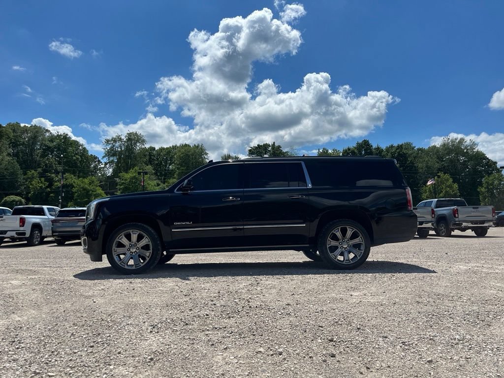 Used 2018 GMC Yukon XL Denali AWD/4WD image 14