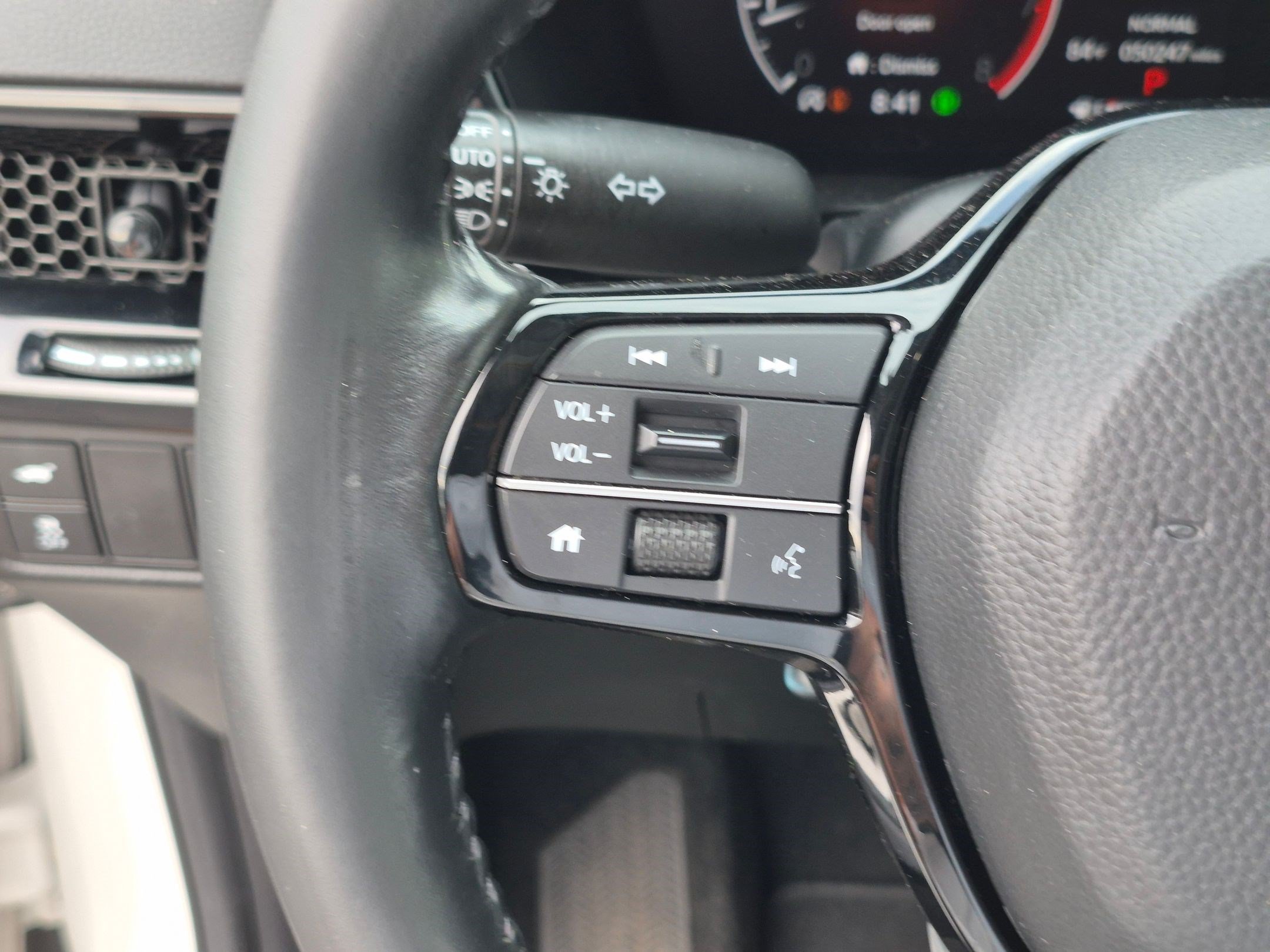 Used 2024 Honda CR-V EX-L image 19