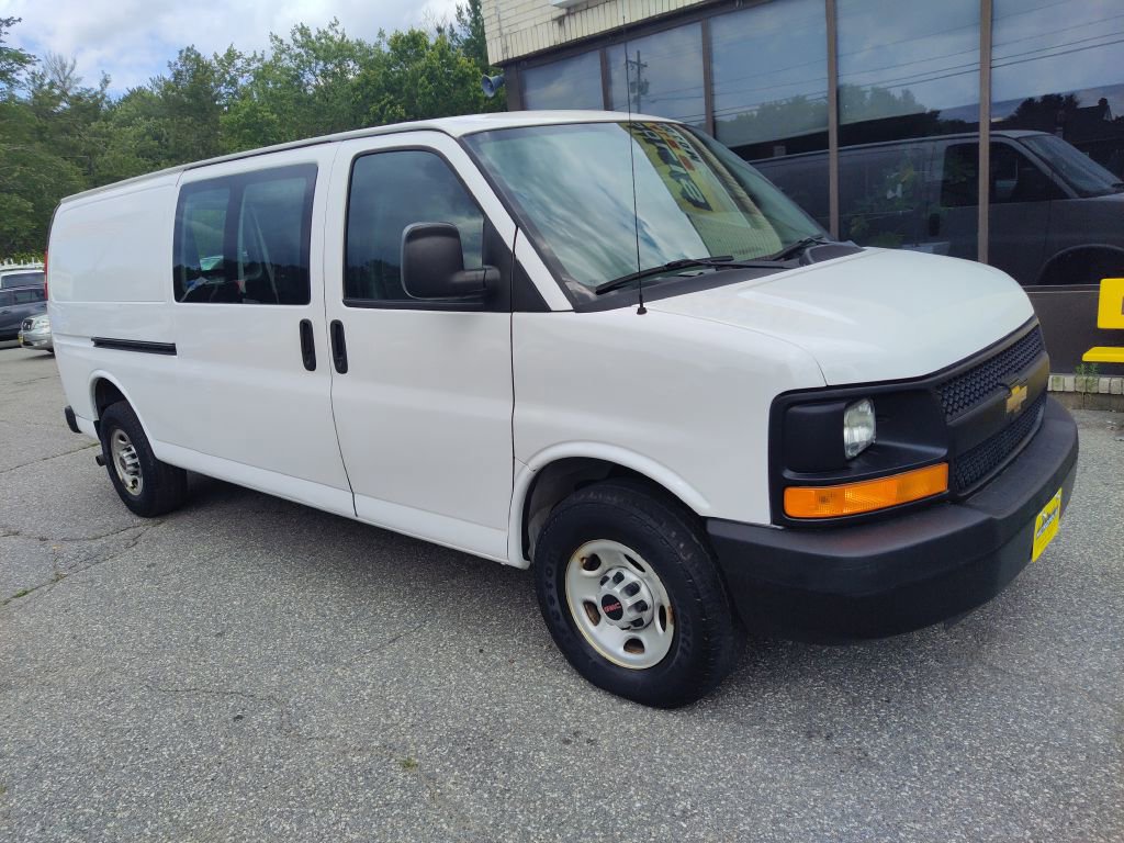Used 2016 GMC Savana 3500 Extended image 2