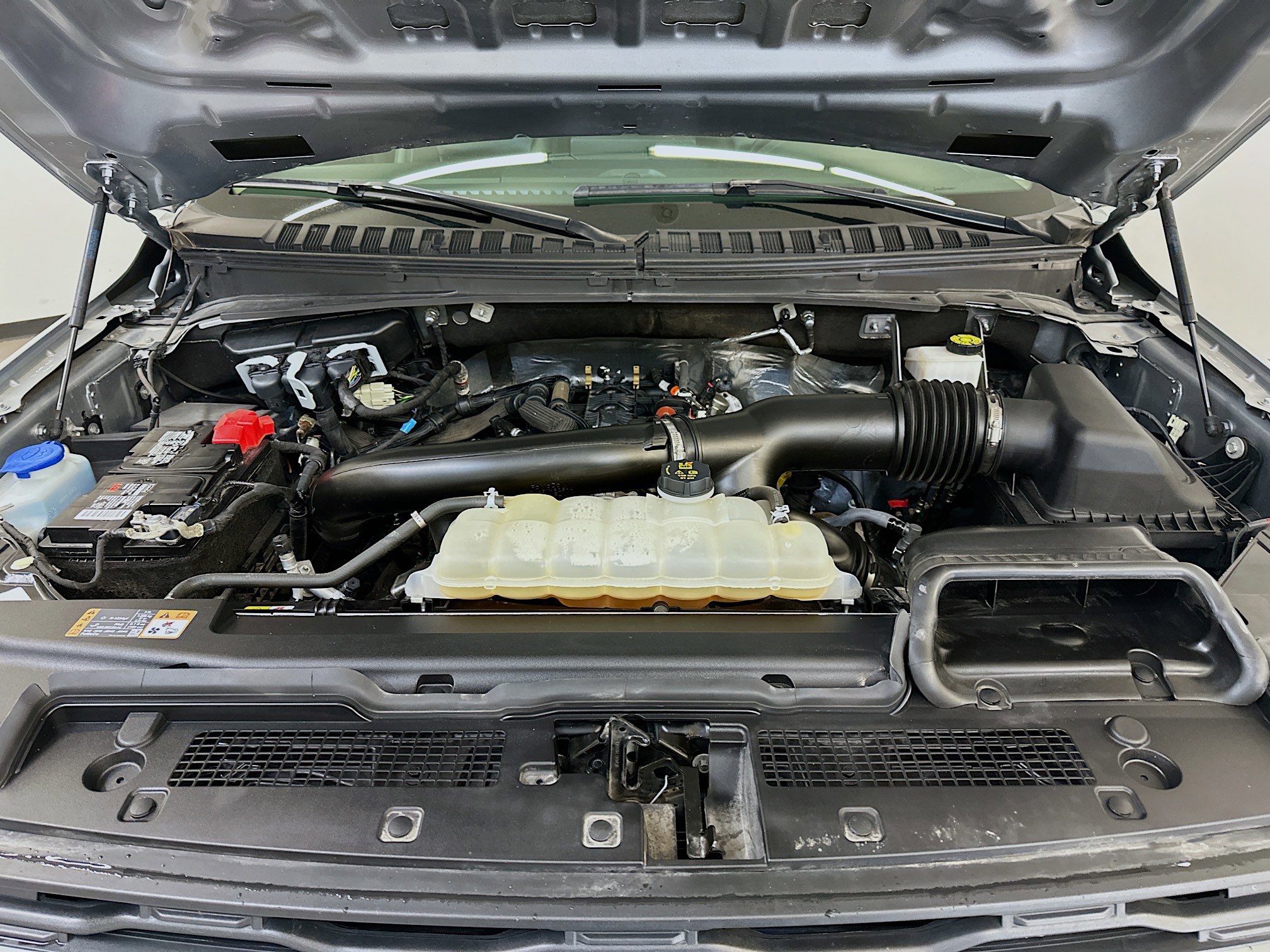 Used 2024 Ford Expedition XLT image 36
