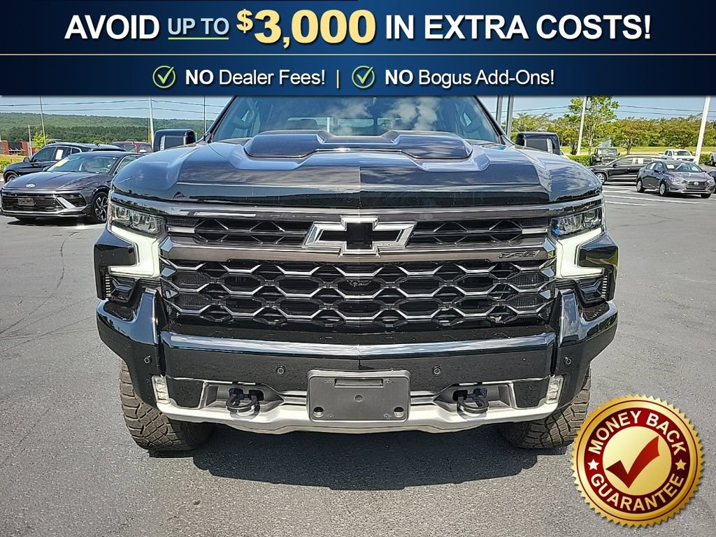 Used 2025 Chevrolet Silverado 1500 ZR2 w/ Technology Package AWD/4WD image 2