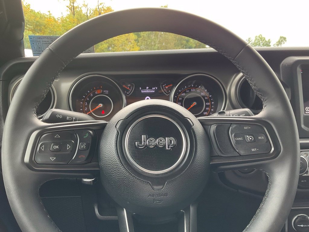 Used 2023 Jeep Wrangler Sport AWD/4WD image 7
