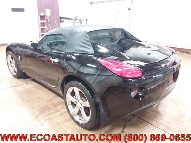 Used 2006 Pontiac Solstice Convertible w/ Premium Package RWD image 5