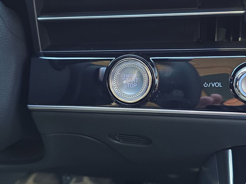 New 2026 Genesis GV70 2.5T Advanced image 24