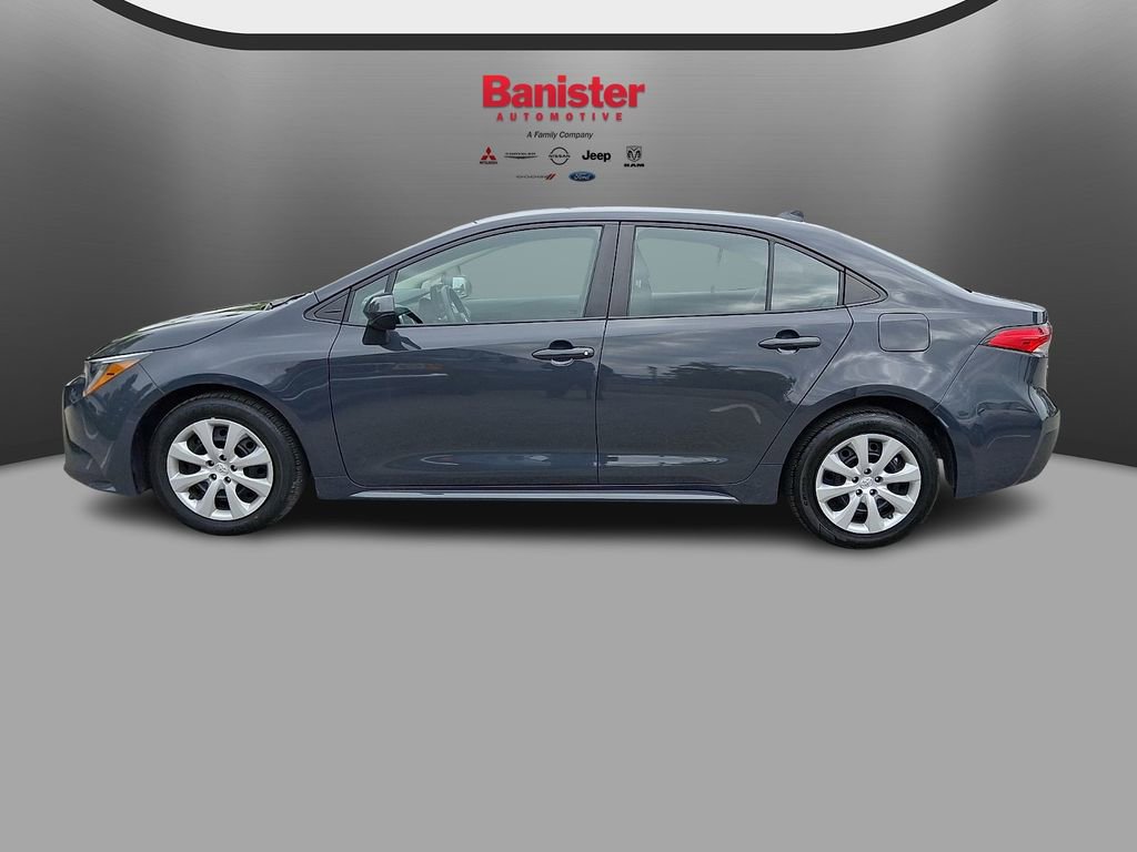 Used 2024 Toyota Corolla LE FWD image 7