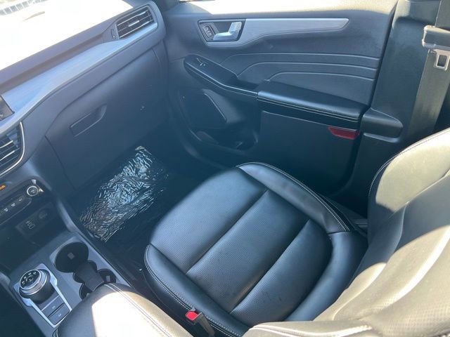 Used 2024 Ford Escape Platinum image 14