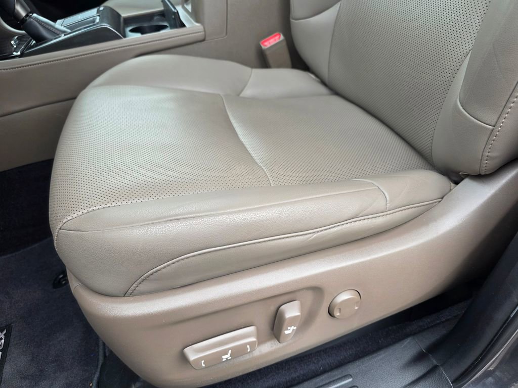 Used 2022 Lexus GX 460 Premium image 12