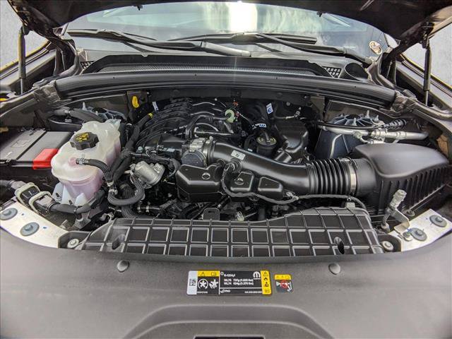 Used 2025 Jeep Grand Cherokee Limited w/ MOPAR Finishing Package AWD/4WD image 21