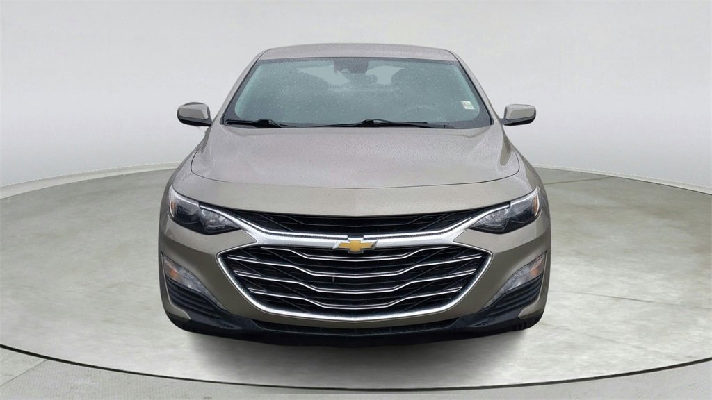 Used 2022 Chevrolet Malibu LT image 2