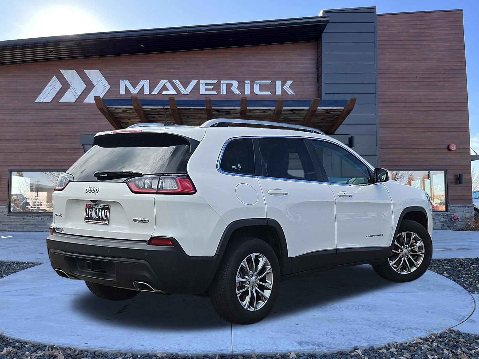 Used 2021 Jeep Cherokee Latitude Lux w/ Comfort/Convenience Group AWD/4WD image 24
