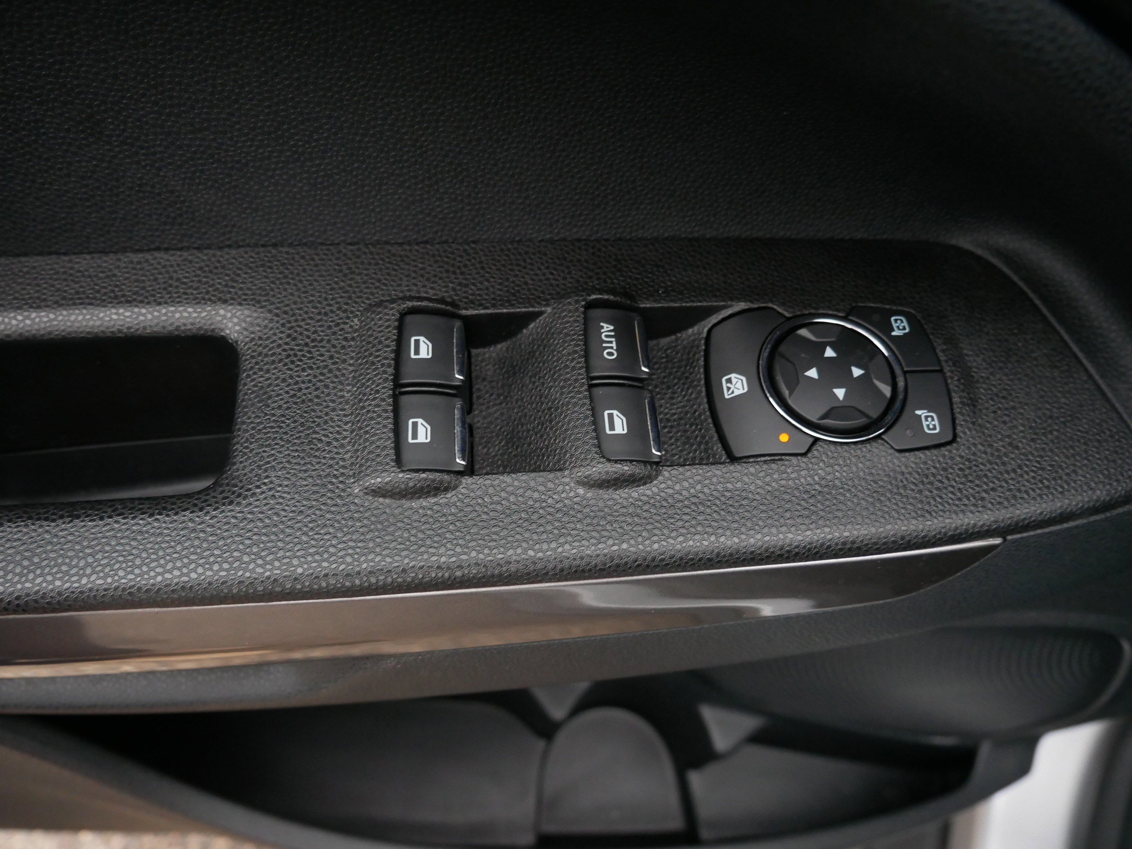 Certified 2022 Ford EcoSport SES AWD/4WD image 20