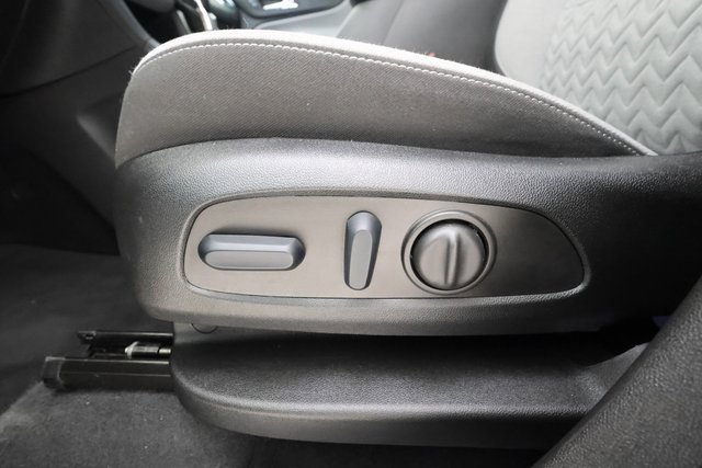 Used 2023 Chevrolet Equinox LT image 9