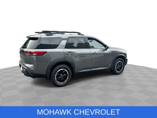 Used 2025 Nissan Pathfinder Rock Creek AWD/4WD image 8