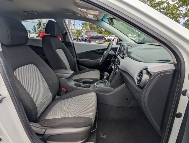 Used 2019 Hyundai Kona SE FWD image 16